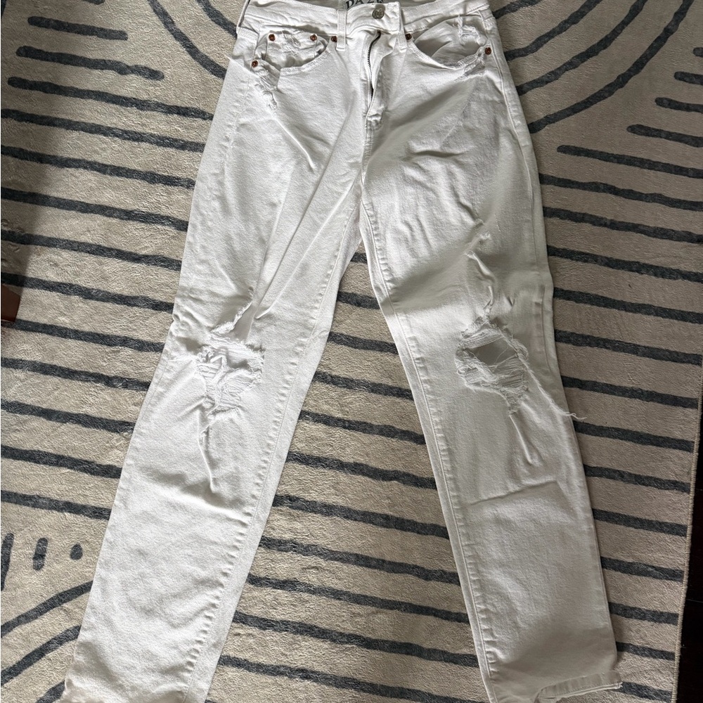 White Straight-Leg Women's Jeans - Distressed Style